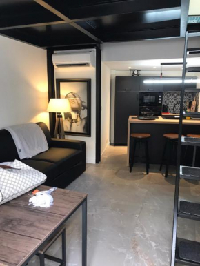 Une merveilleuse Petite maison en plein cœur de Nice, à proximité de la mer et des plages
